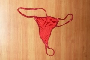 11. "Мои джинсы и моей жены"
--------------
Его труселя и его жены. Или наоборот ))