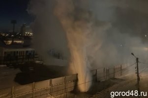 "В подмосковном Подольске даже объявляли режим локальной ЧС. Хотя такой режим надо было вводить не только в этом городе."

Липецк здесь!) В субботу в -30 развлекались.