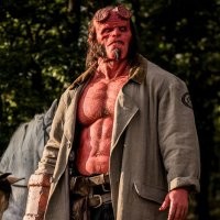 Да таких звезд на самом деле дофигища и больше.