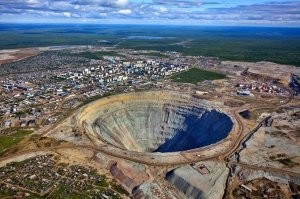 А есть калькуляция по затратам на добывание разрядом и откапыванием карьеров? Или ,может, другие причины есть?