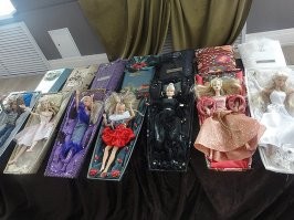 Барби в гробу.