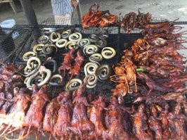 В Индии не едят мясо только в двух случаях:
- не смогли поймать;
- оставили на потом...