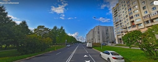 Пляж на Морской набережной... Не знаю смеяться или плакать.  На фото 2009 года пляжа уже нет.  Это 2023 год.  За красивыми деревьями не пляж, там платная дорога. Всё для людей.