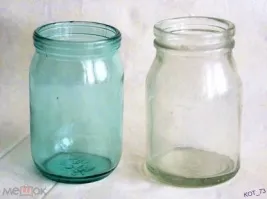 Это сметана. Майонез закрывался металлической крышкой, а не фольгой.
Слева майонез, справа сметана.