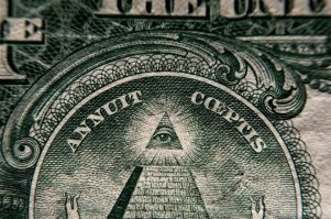 Дак он масон, сатанист (с плясками на кресте) или христианин ... не определился еще ???