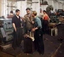 Бригадир делает комсомольцам клубничный дайкири