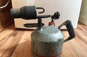 Новый странный тренд в мире красоты: женщины бреются