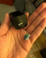 Нихрена себе арендаторы оборзели. Уже мало того, что арендуют квартиру с мебелью и техникой, так еще и с ЗАРЯДНЫМ УСТРОЙСТВОМ!!! То есть свое принести - не судьба. Либо это - почасовая аренда? Ну, тогда, как говорится, сам Бог велел...