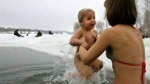 Угу.. Только от них фоток на крещение нету.. Заморозкой занимаются профессиональные "моржи"..