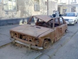 Брошенные культовые машины на улицах России