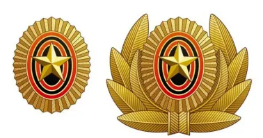 Да нет, господа власовцы обделались вы, когда сдали гадить на красную звезду.
Кстати знаешь что за кокарда, какого цвета звезда?