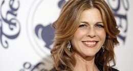 Про мяч. Жена Тома Хэнкса  - Рита Уилсон.  Rita Wilson :)