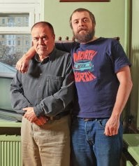 Это большая актёрская династия.