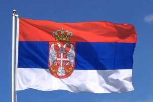 А герб где?
И сознательно переворачивать флаг собственной страны, можно как-то и в лицо получить на трибуне.