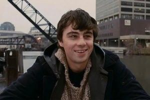 Турист снял на видео, как его поглотила снежная лавина в горах Киргизии