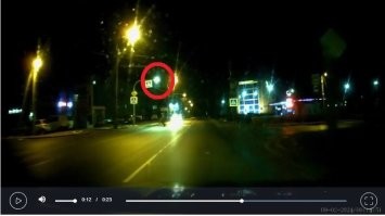 О чём и речь, горит зелёный машинам.