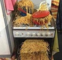 Горшочек! Не вари!

Сказки надо читать