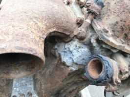 Коррозия алюминиевых деталей танкового двигателя В-2: