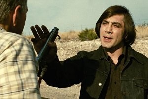 Улыбчивый незнакомец, который любит свою работу