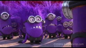 рабочие на этом заводе...