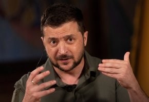 Похоже, что наркофюрер - ортодоксальный жид.