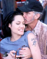 Так вот кто ей сиськи-то попортил!