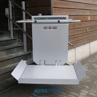 Снежинка открыла для себя подъемник для престарелых и инвалидов?