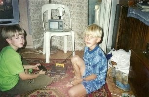 приставка LIFA. Была такая же, только кнопки не синие, а черные были