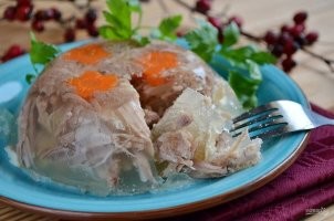 Весёлый и озорной поросёнок
