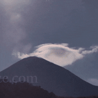 пукан рванул