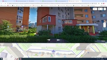 У нас тоже такое есть, 3-комнатная квартира на втором этаже стала вдруг 5-комнатной. В доме напротив этого кто-то на чердаке сделал себе второй этаж квартиры и окна вставил)))