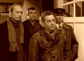 мы к вам, бабушка, и вот по какому делу...