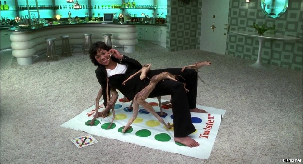 Двери открываются, а там