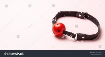 Не ищите здесь смысл. Здесь в основном маразм