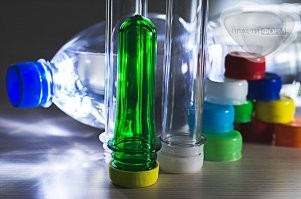 "Оказывается бутылка для воды из ПЭТ-пластика, помещенная в посудомоечную машину, может уменьшиться до крошечных размеров"

Брехня, это заготовка "Преформа ПЭТ", из которой выдувают бутылки!