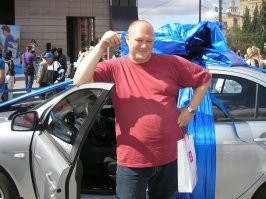 Я машину выигрывал, но не совсем в лотерее