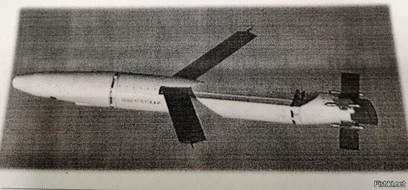 Данное изделие представляет собой унифицированный боеприпас, способный запускаться как авиацией (тогда бомба пока без реактивного двигателя), так и системой "Торнадо-С" (тогда на бомбу ставится двигатель).

Таким образом, УМПБ является концептуальным аналогом не Powered JDAM, как предполагалось ранее, а скорее бомбы GBU-39/B SDB. Данная авиабомба используется США по прямому назначения для ударов авиации, а в рядах ВСУ GBU-39 применяется вместе с двигателем от реактивного снаряда M26 в составе боеприпаса GLSDB для запуска из РСЗО HIMARS.