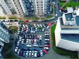 Не только скорой...
"Законопроект о праве экстренных служб таранить неправильно припаркованные автомобили при исполнении обязанностей"