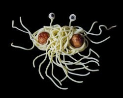 Макароны надо подавать в виде Летающего Макаронного Монстра - символа Пастафарианства.