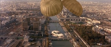 Парашют спас семью от гибели в авиакатастрофе