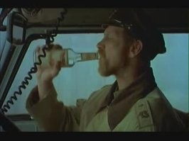 «Вы справились с задачей»: в Новосибирске мошенники выманили у мужчины 3 миллиона рублей и велели запустить фейерверк в офисе Сбера