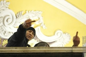 А в этих дворцах ныне обитают сплошь дворяне..