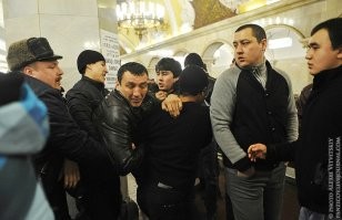 А в этих дворцах ныне обитают сплошь дворяне..