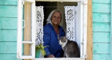 "Мама приносила булочки с работы", "поездки с папой на рыбалку": пользователи поделились самыми тёплыми воспоминаниями из детства