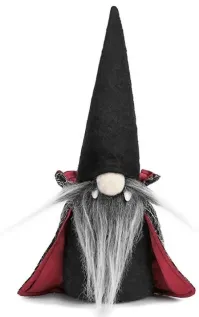 У дочки есть такой , только не вампир а гном .