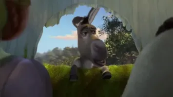 Напоминает осла из Шрека и чем-то услужливого зайца из сказки