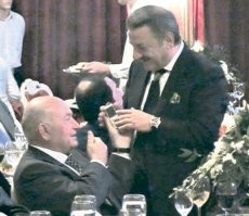 Баранов чуть не уснул пока говорил! Что с "Садоводом"!? Второй год уже обещают его прошерстить! Жители Капотни, вешаются от черножопых! Повторяется ситуёвина с "черкизоном", который Лужков 8 лет "ликвидировал"!