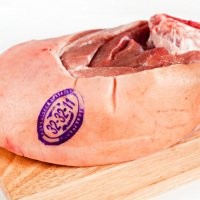 Это не женщина-халк. Это женщина-сало. С печатью на шкурке. ))))