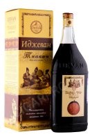 В роту или во рту? И что за такан? Вот тнакан я знаю!
Очень хорошее вино!