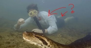 Ученый только что из-за парты сразу в озеро нырнул ??